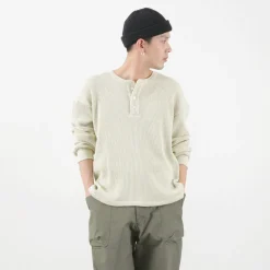 MOC T / Heavy Neon Waffle Henry Neck Pullover